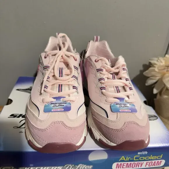 Size 7.5 Skechers Women's D'Lites Popular Vote Taupe/Multi Sneaker Shoes (MVMT) - Picture 2 of 11